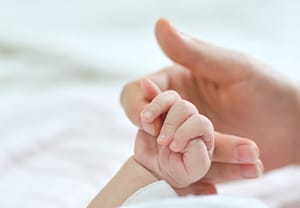 hypnobirthing babymassage duisburg marie sanfte geburt wohl fühlen hand